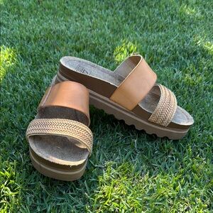 Reef Tan Sandals with Woven Straps and Platform Sole